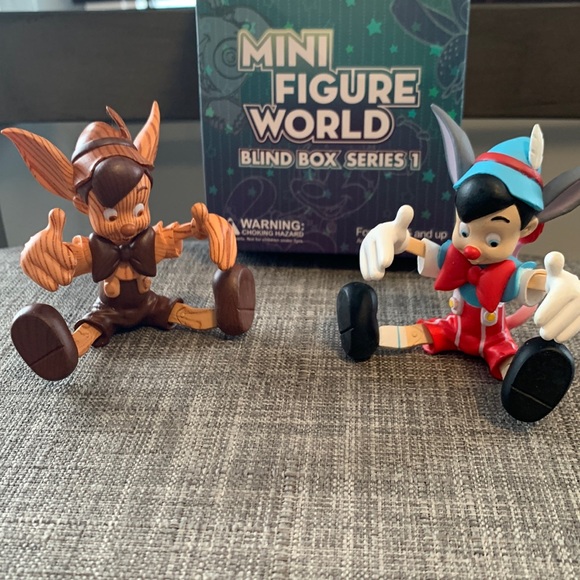 Disney Mini Figure World Blind Box Series 1 - Pinocchio - Rare - Picture 1 of 6